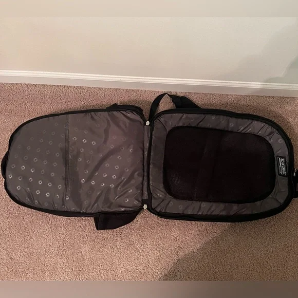 SwissGear 1271 Scansmart Laptop Backpack, BLACK, 16-Inch - Picture 8 of 9